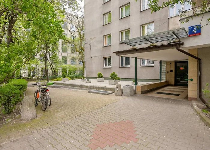 Bright Studio With Air Conditioning Near Ogrod Saski By Noclegi Renters