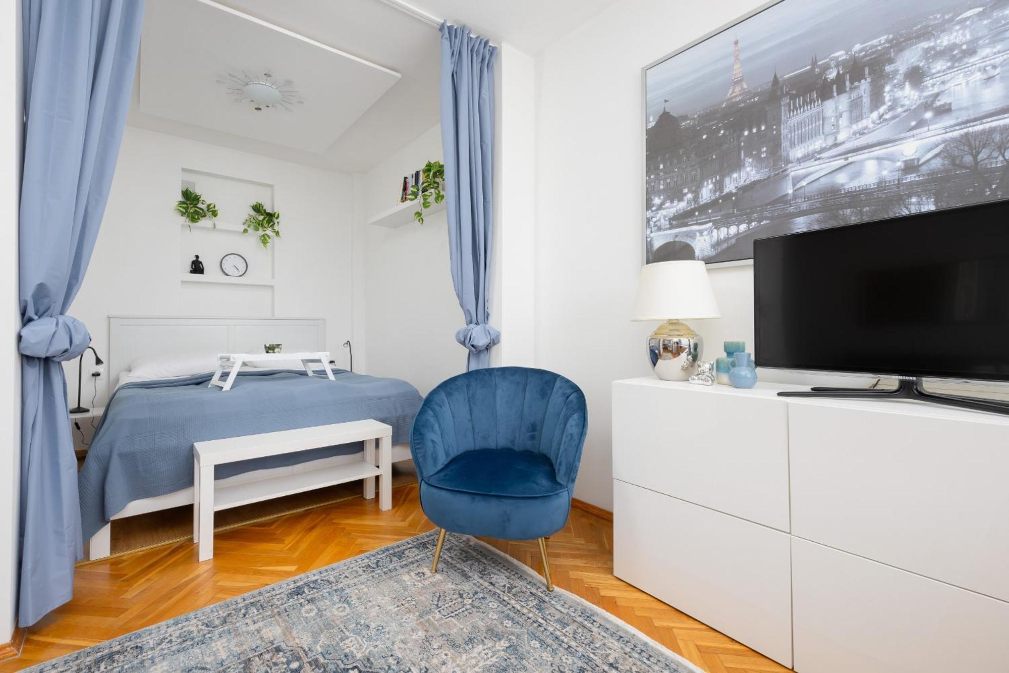 Bright With Air Conditioning Near Ogrod Saski By Renters Leilighet Warszawa