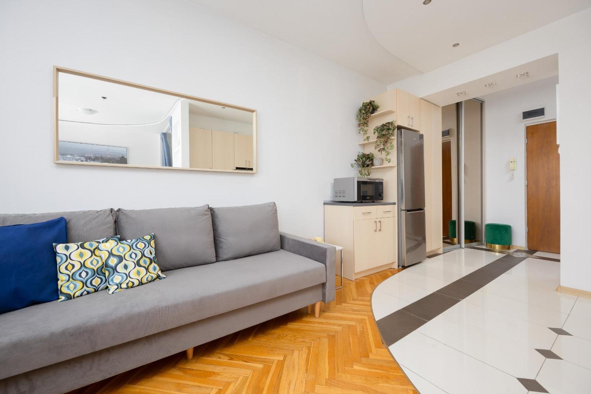 Leilighet Bright With Air Conditioning Near Ogrod Saski By Renters Warszawa